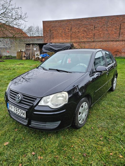 Volkswagen Polo Samochód osobowy VW Polo idealny do dojazdów.