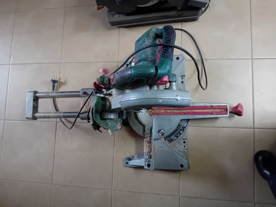 Piła ukosowa Bosh PCM 8 S ukośnica, pilarka