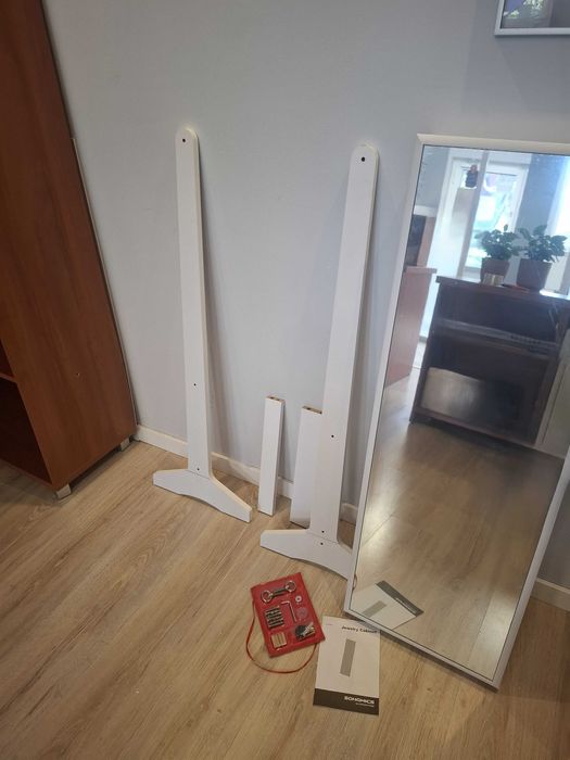 Lustro z szafką na biżuterię ,wolnostojące