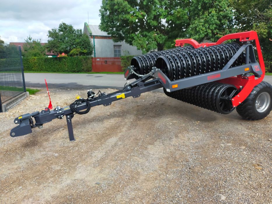 WAŁ POSIEWNY EXPOM TYTAN ciągany składany hydraulicznie Cambridge