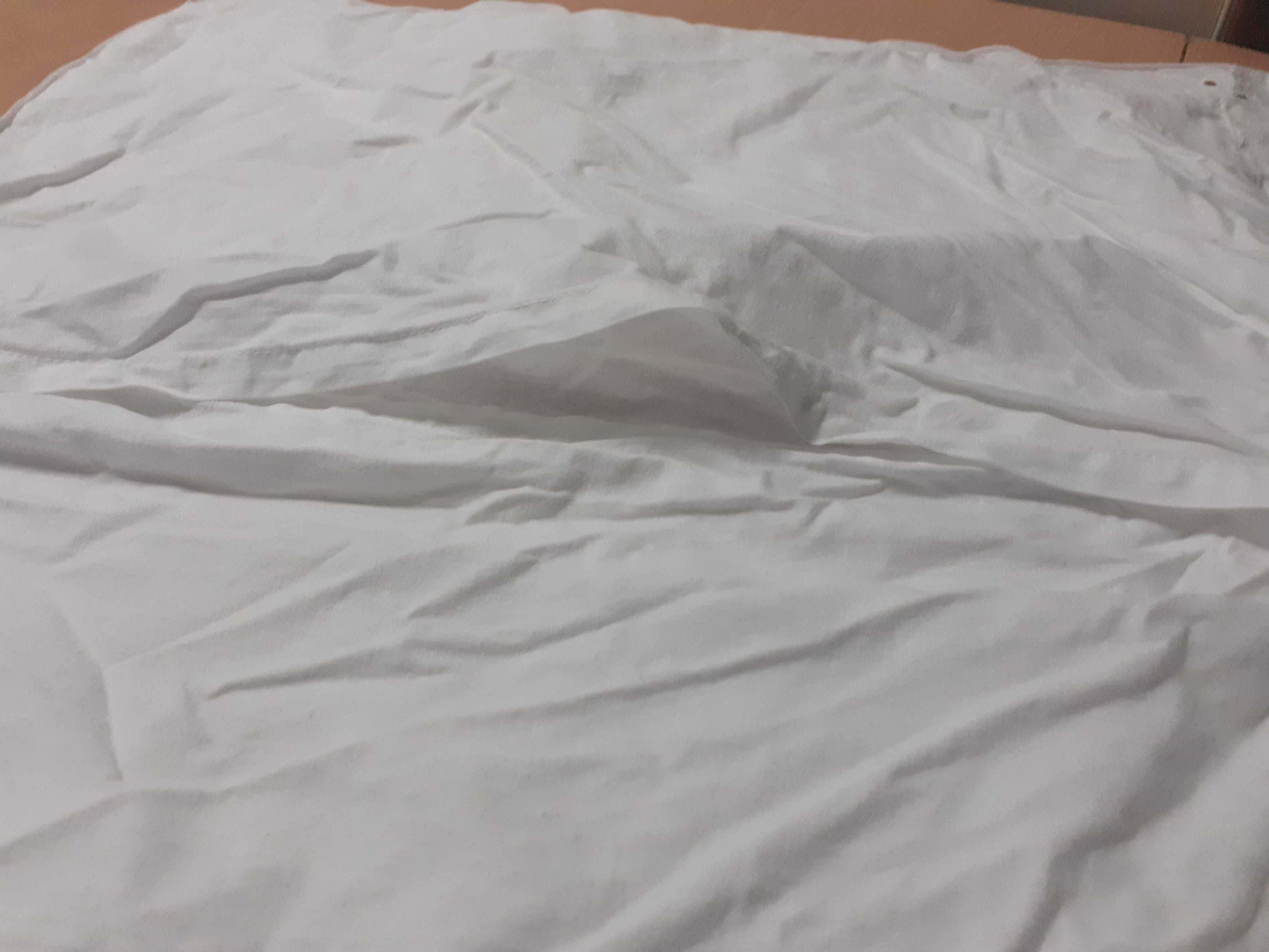 1 fronha em linho com bordado à mão