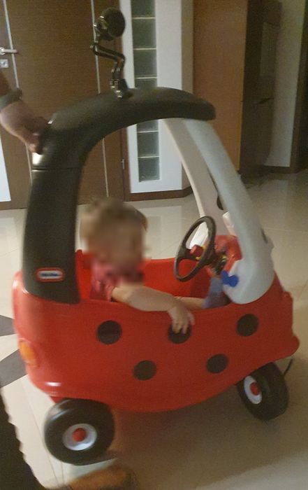 Little tikes biedronka auto