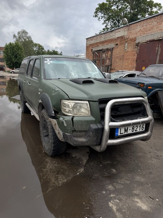 В повний розбір Ford Renger 2.5, Форд Ренджер