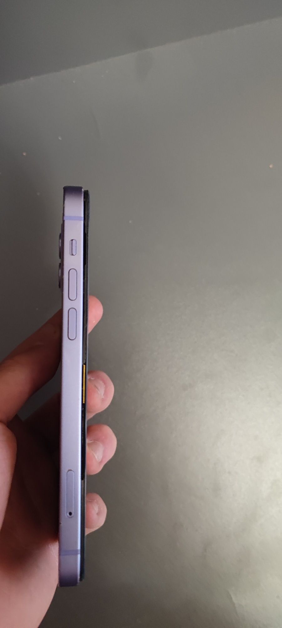 Telefon iPhone 12