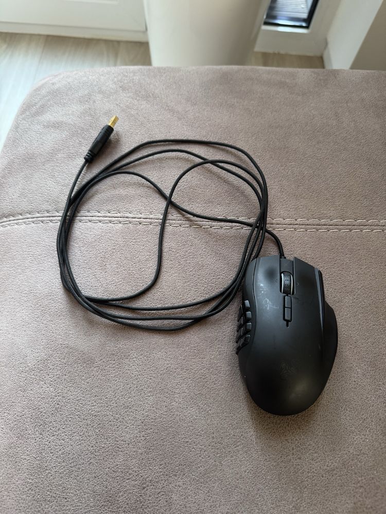 Игровая компьютерная мышь Razer Naga Chroma