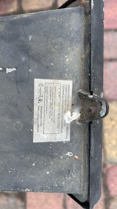 Lampa halogen 100W hermetyczny na zewnątrz