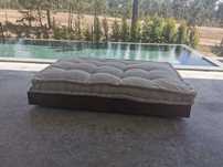 Cama para lounge, piscina ou jardim