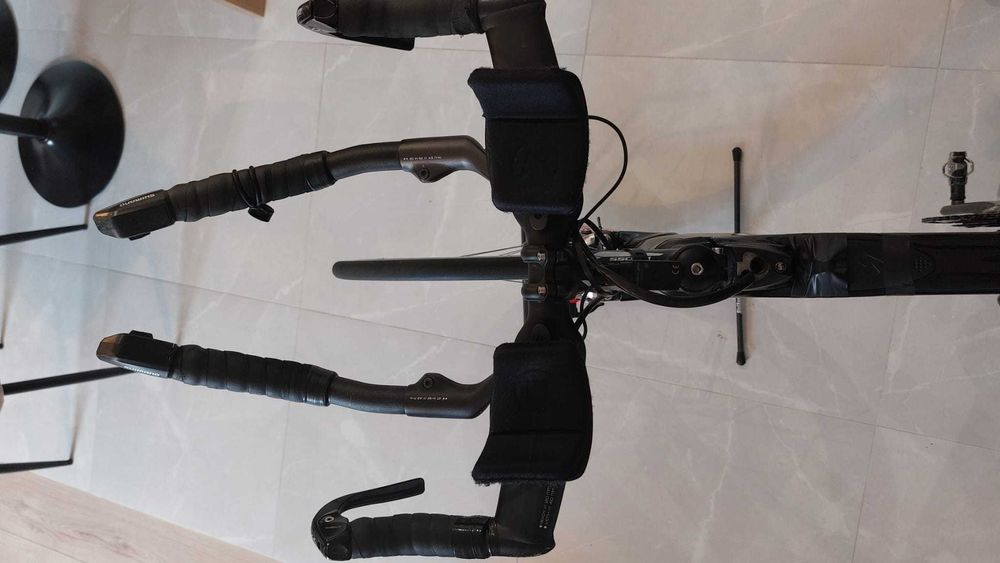 Rower TT czasowy triathlonowy Specialized Shiv Di2