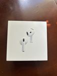 Pudełko na AirPods 4