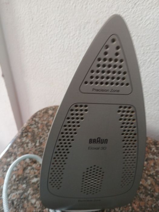 Ferro de emgomar braun