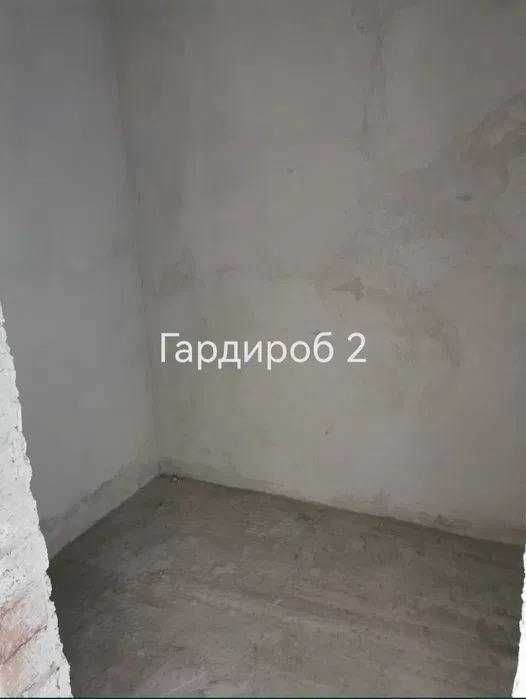 Продається 3 к.квартира - під ремонт! Паркова Алея