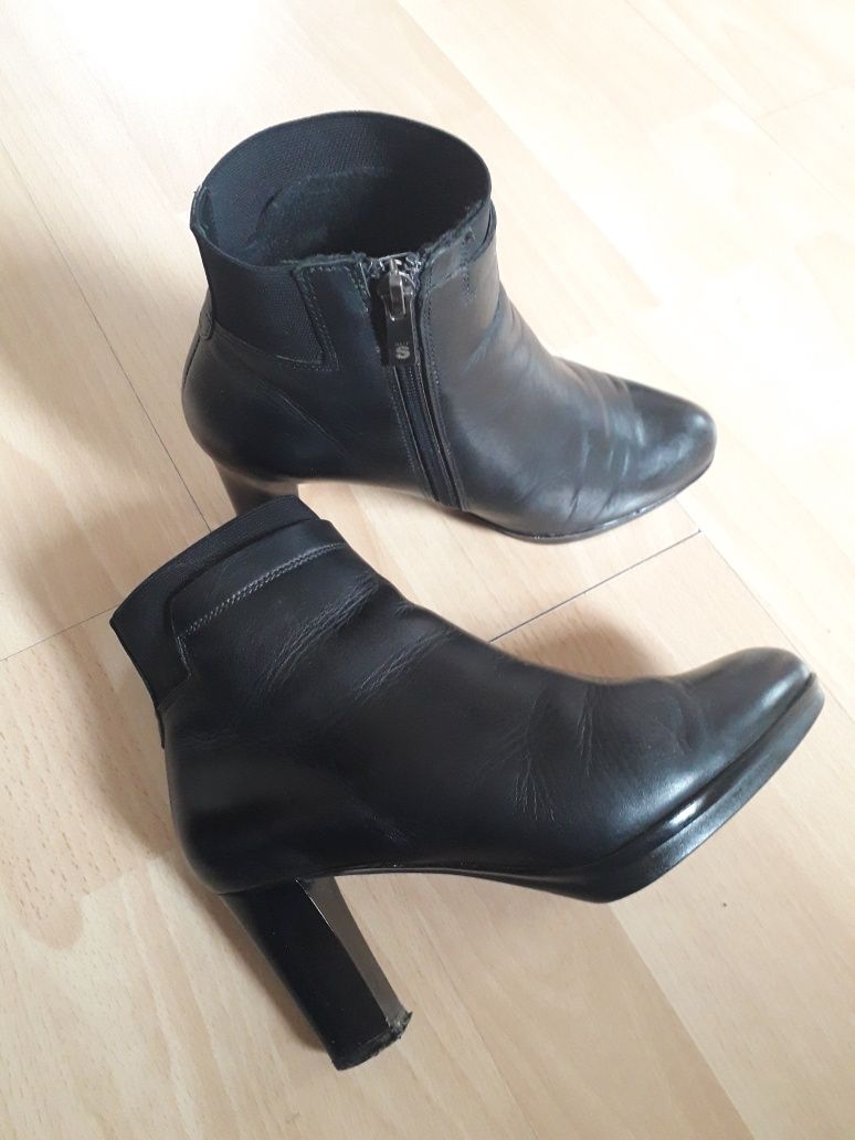 Kozaki botki czarne skór a na słupku 7 cm