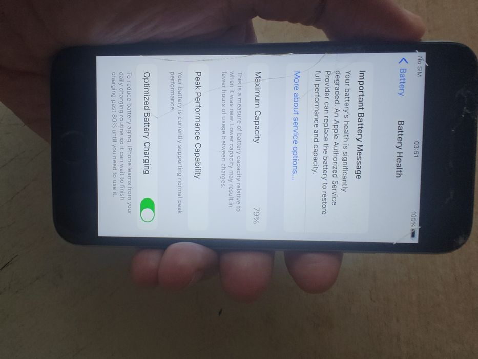 Sprzedam legendarny już smartfon Apple iPhone 6s.Stan dobry.Czytaj opi