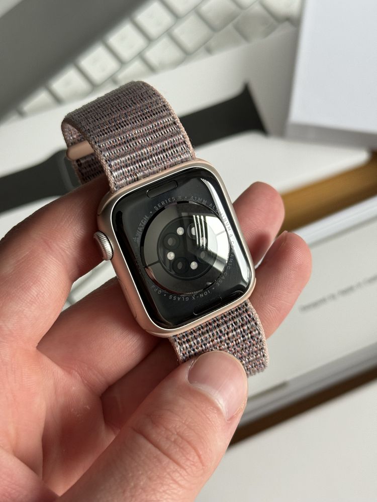 Apple Watch 8 41mm Starlight дуже гарний стан, 100% АКБ, на гарантії