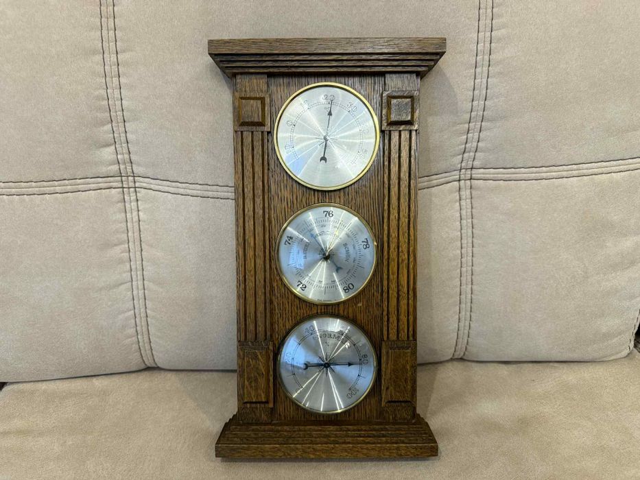 Барометр метеостанция