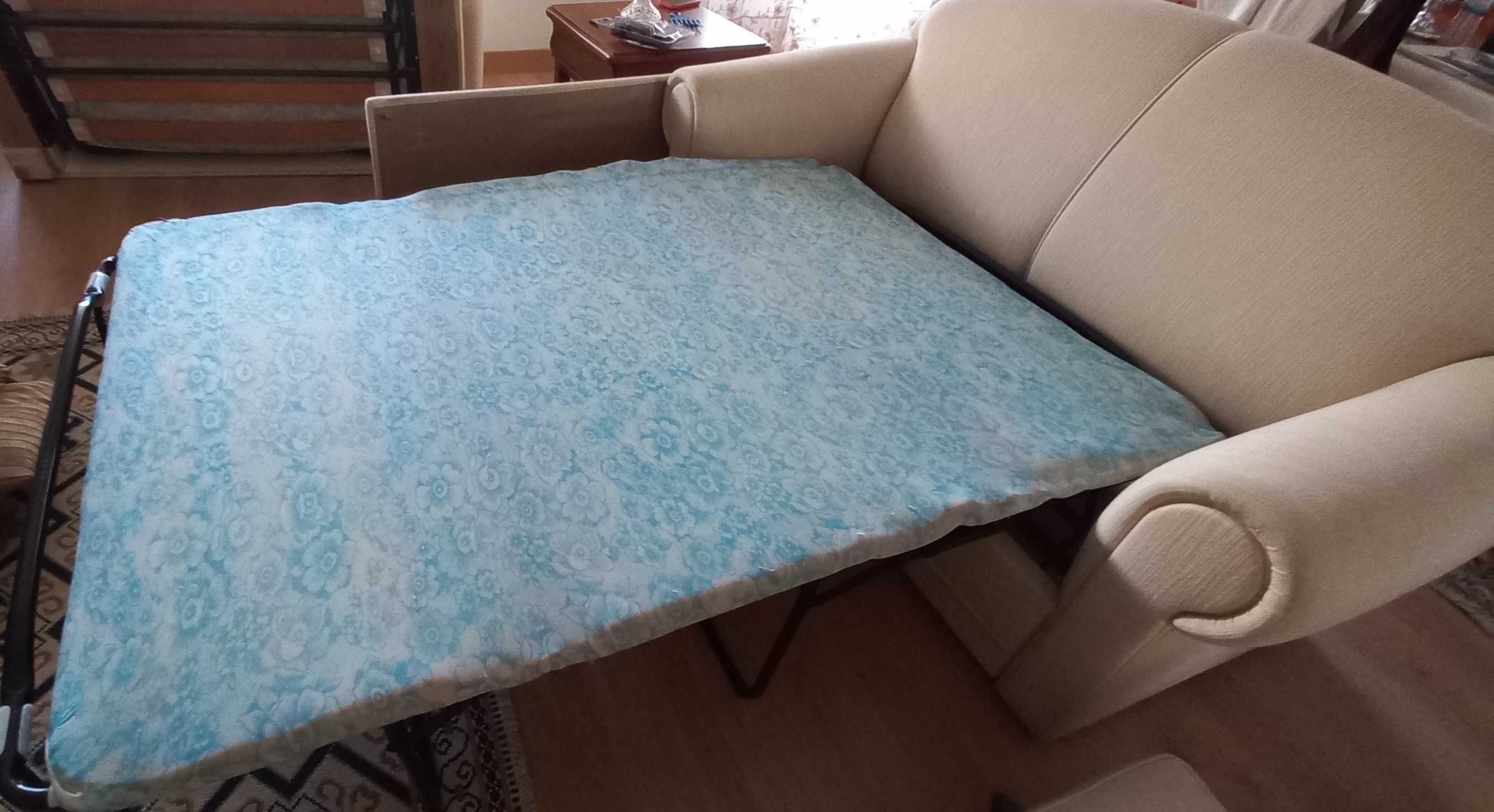 2 Sofás-cama de 2 lugares com cama tipo francesa