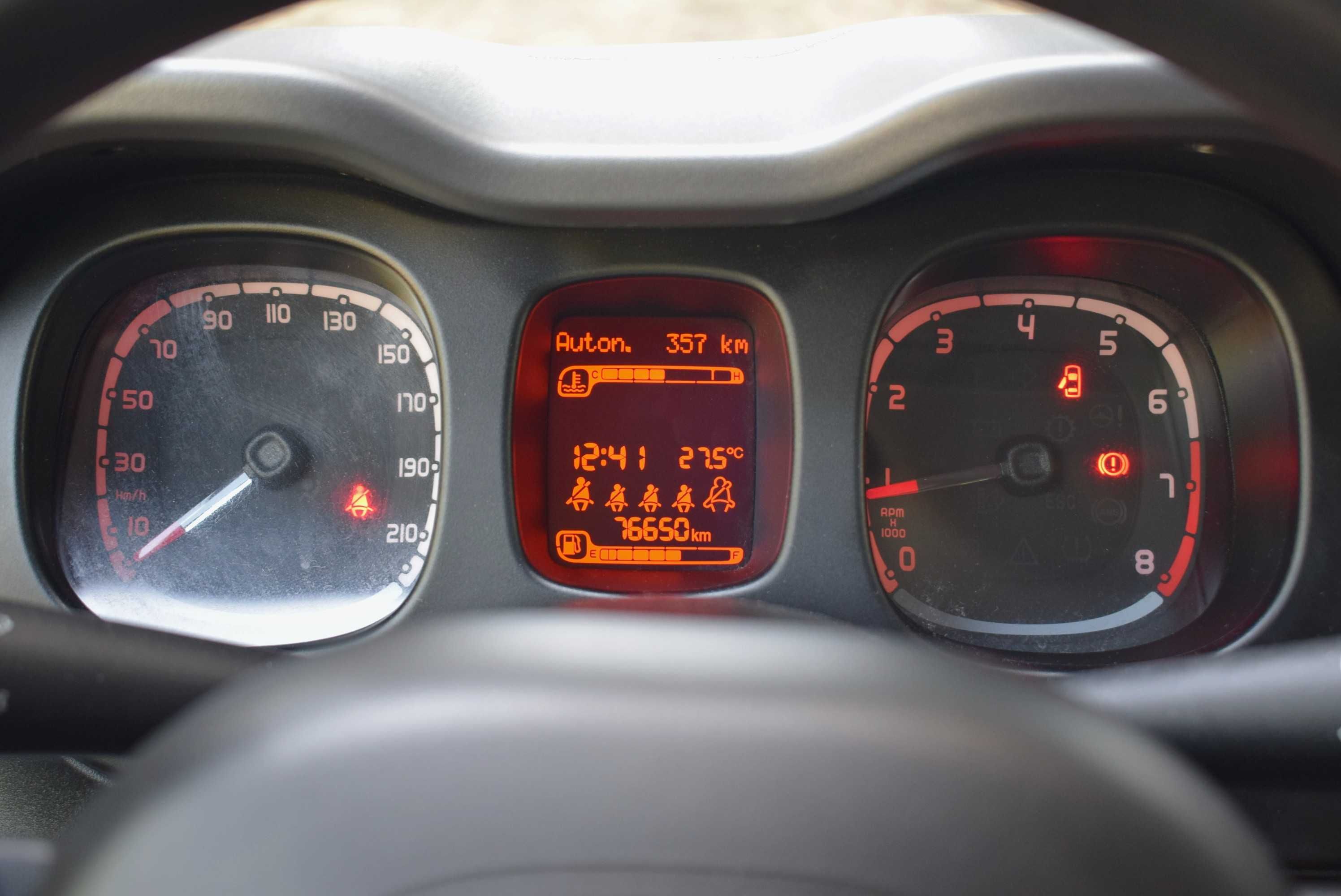 130€ MÊS | Fiat Panda 1.2 Lounge SS 69cv | 2019/06