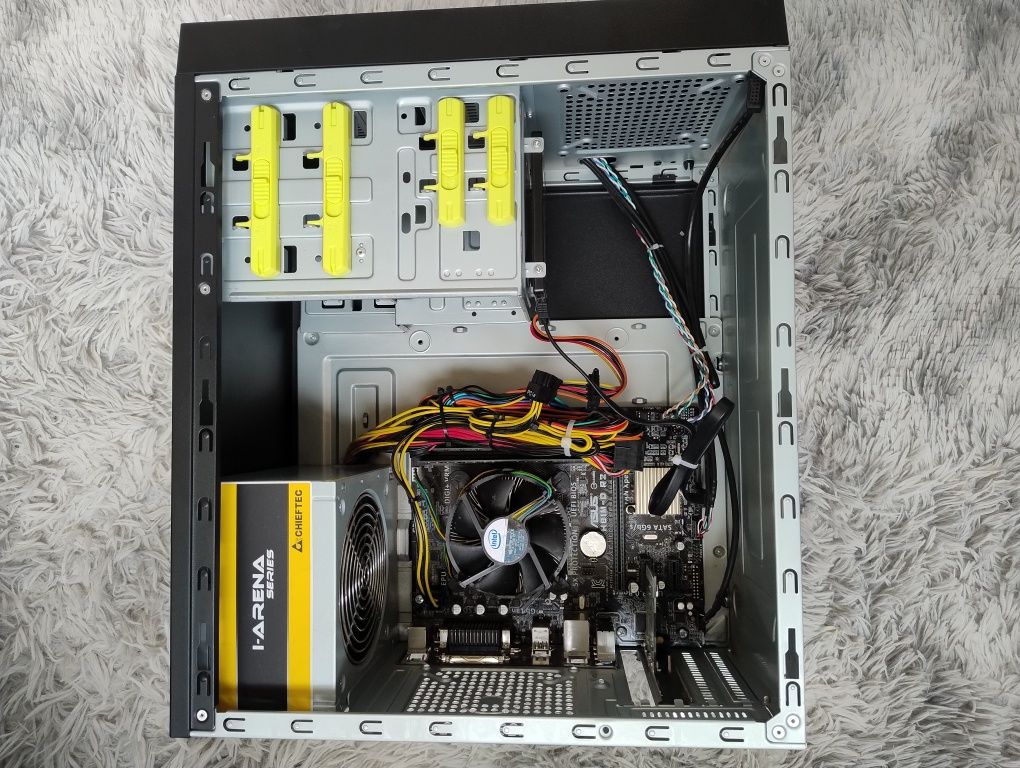 Комп'ютер InteI Pentium