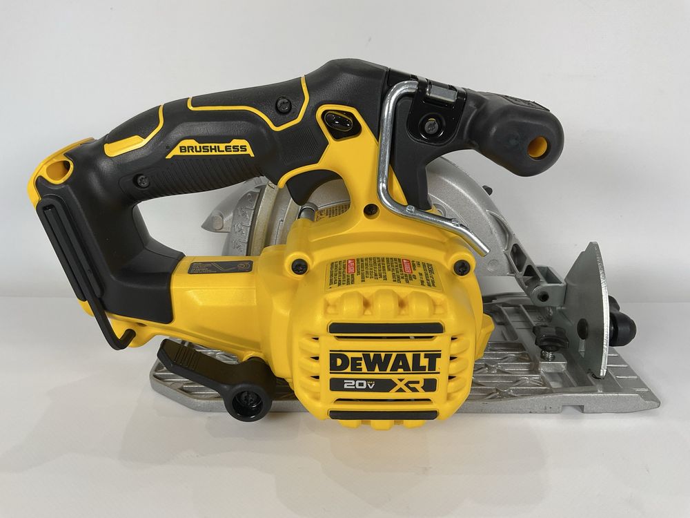 Акумуляторная бесщеточная циркулярная пила DEWALT DCS565B 165мм 20v