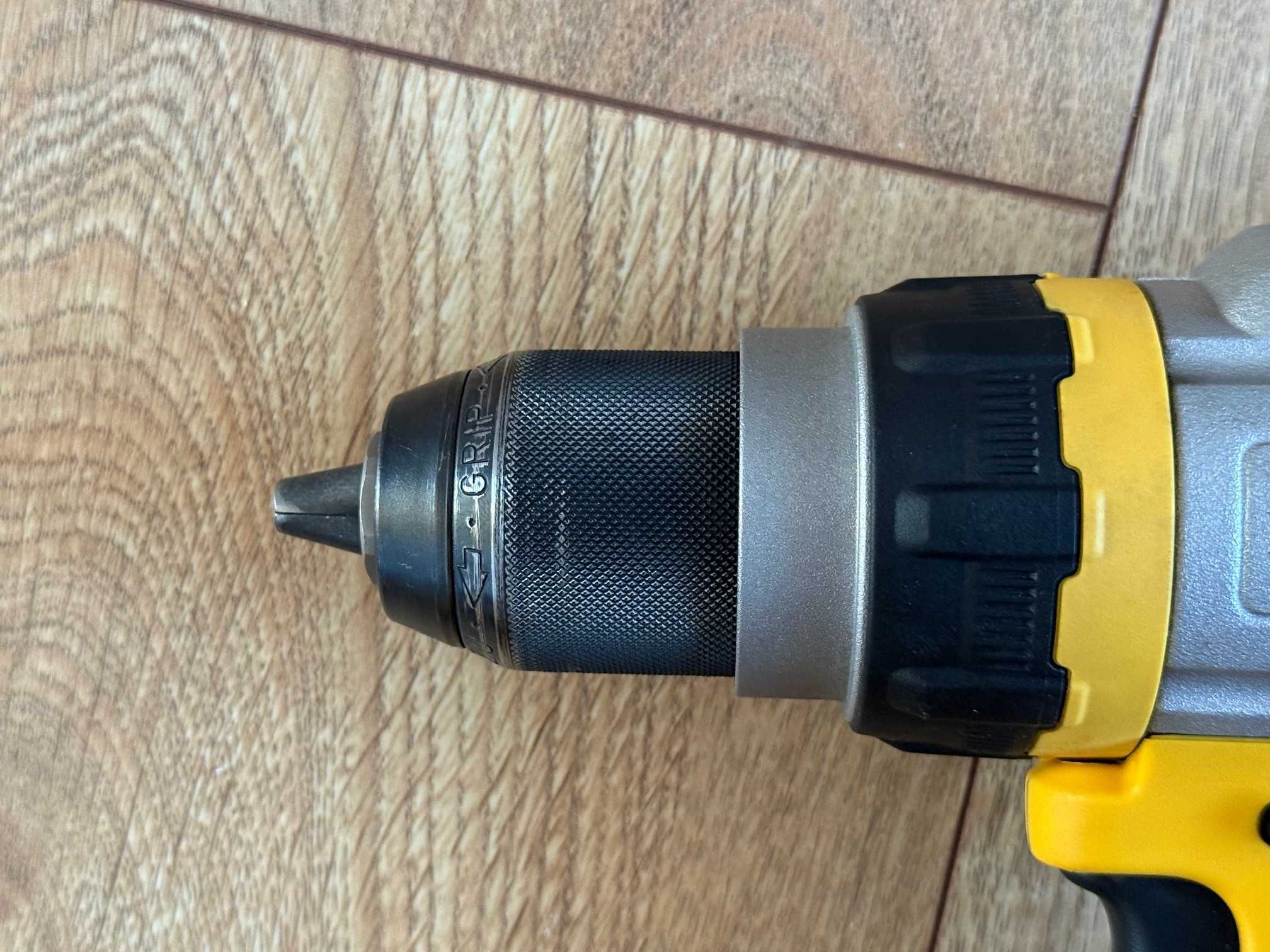 Dewat DCD999 + Akumulator Dewalt DCB547 54V Flexvolt 9.0 ah + Walizka