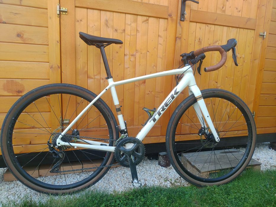 Trek checkpoint al (shimano 105, hydraulika)