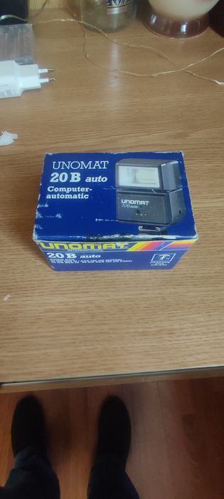 Фотовспышка Unomat 20B avto