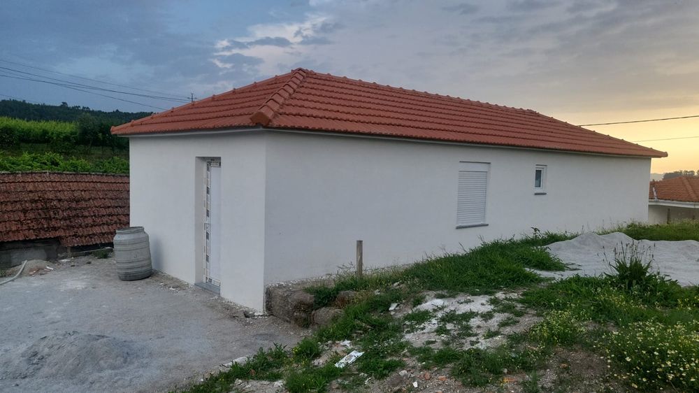 Fazemos todo o tipo de obras e remodelações.