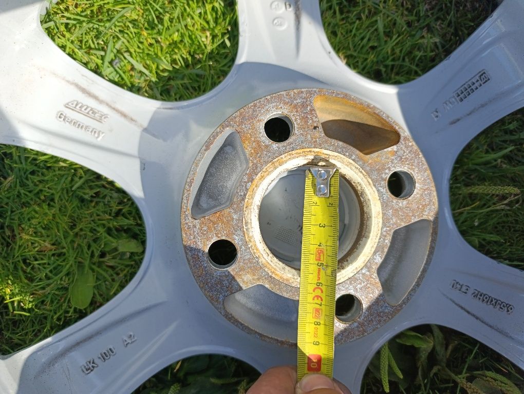 Śliczne alufelgi 4x100 16 zoll