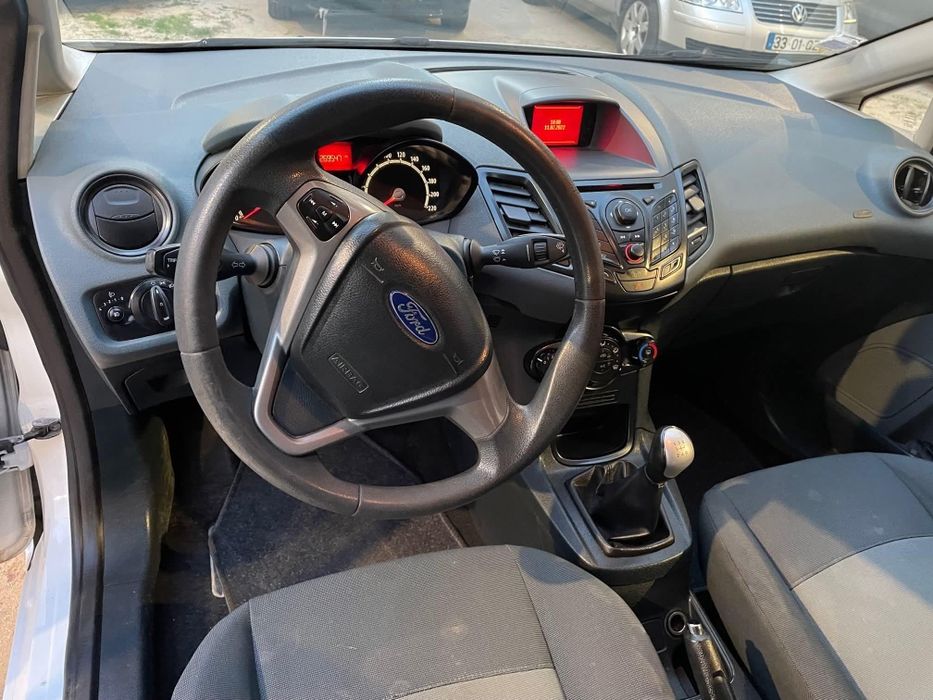 Ford Fiesta Comercial