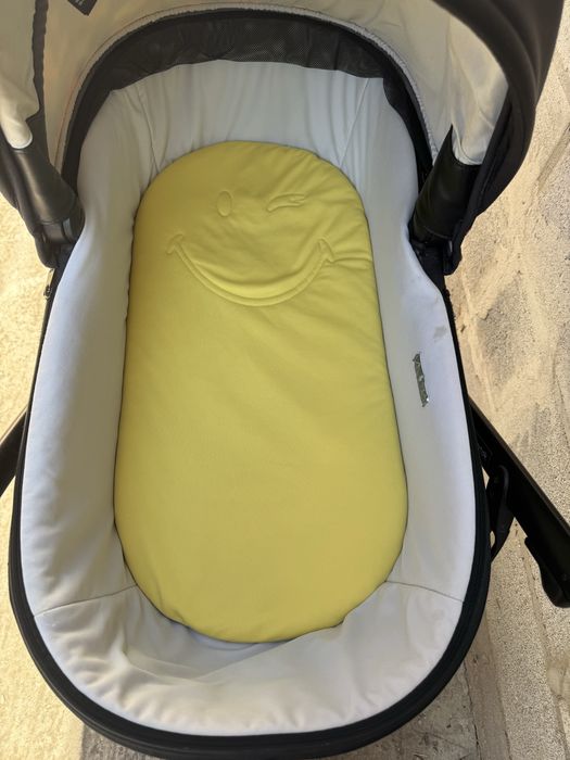 Anex e/type Smiley World Art  с автолюлькой