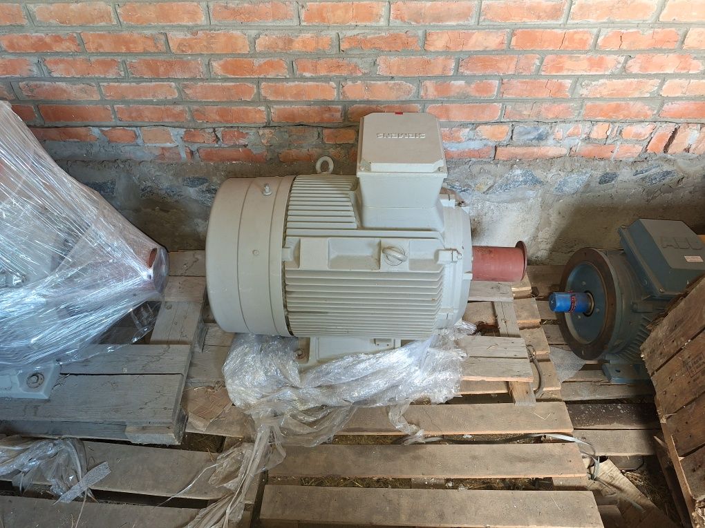 Электродвигатель weg siemens 45 квт 1500 об 45 квт 1000об   новые