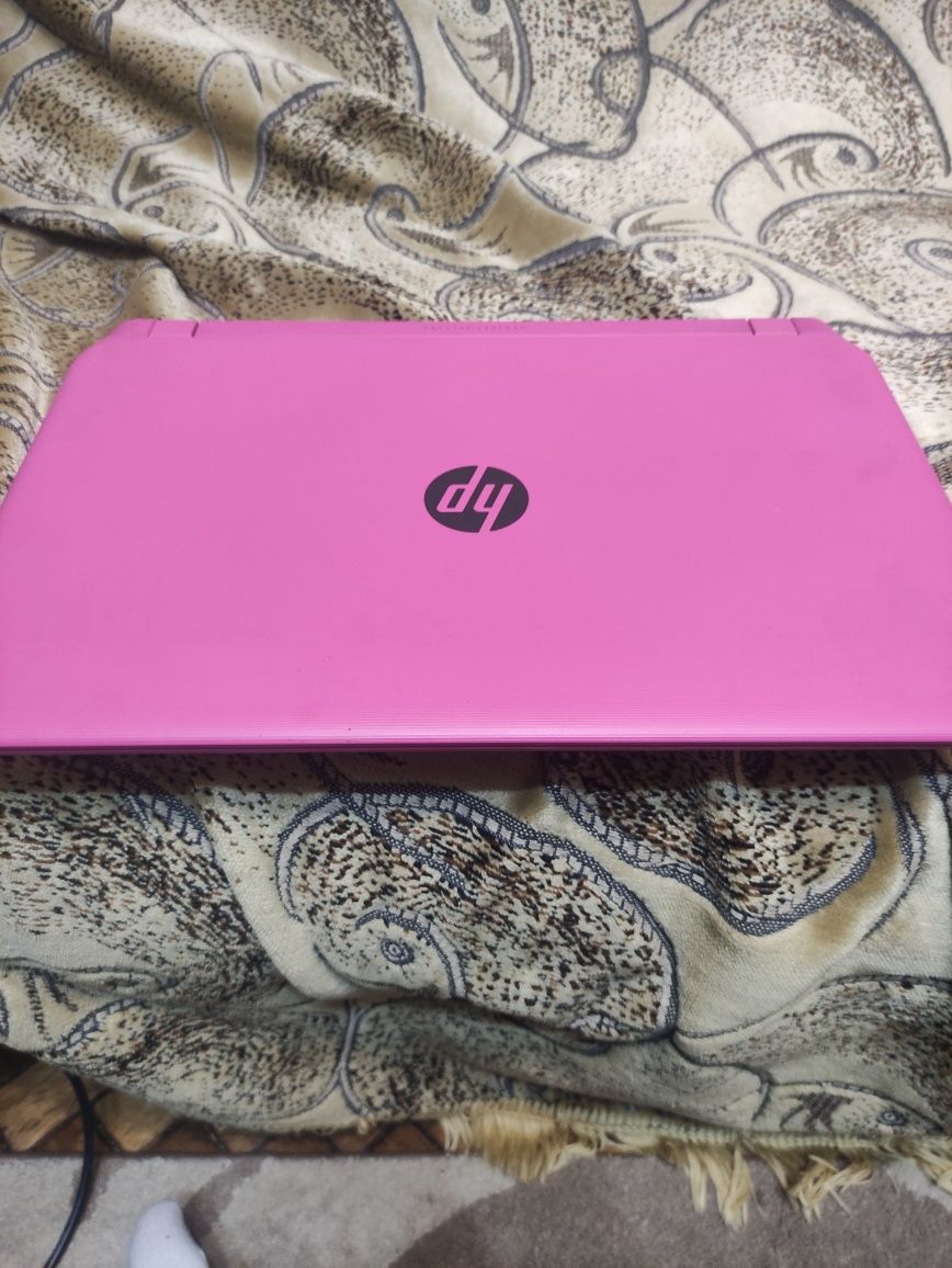 Ноутбук HP Pavilion 15 Pink