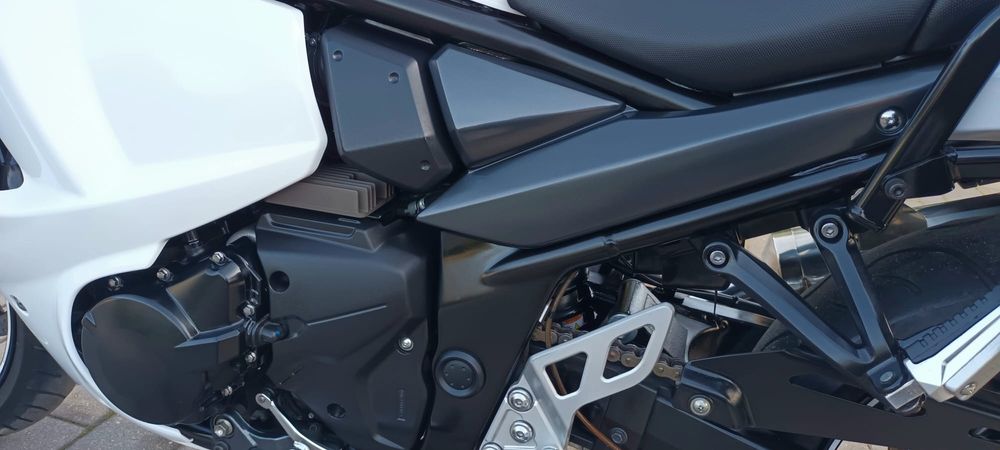 Suzuki GSX 1250 Fa Bezwypadkowy przebieg 18 tyś km.