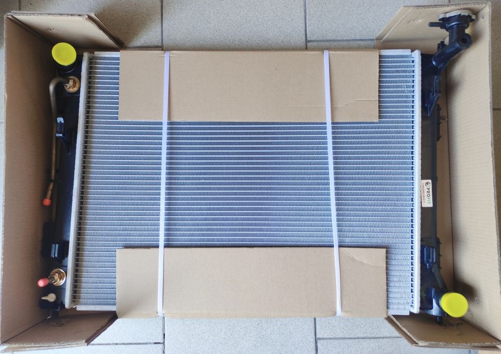 Радиатор охлаждения  Kia Hyundai