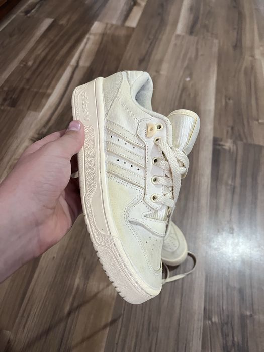 Кросівки adidas originals rivalry low ee 7067 from low