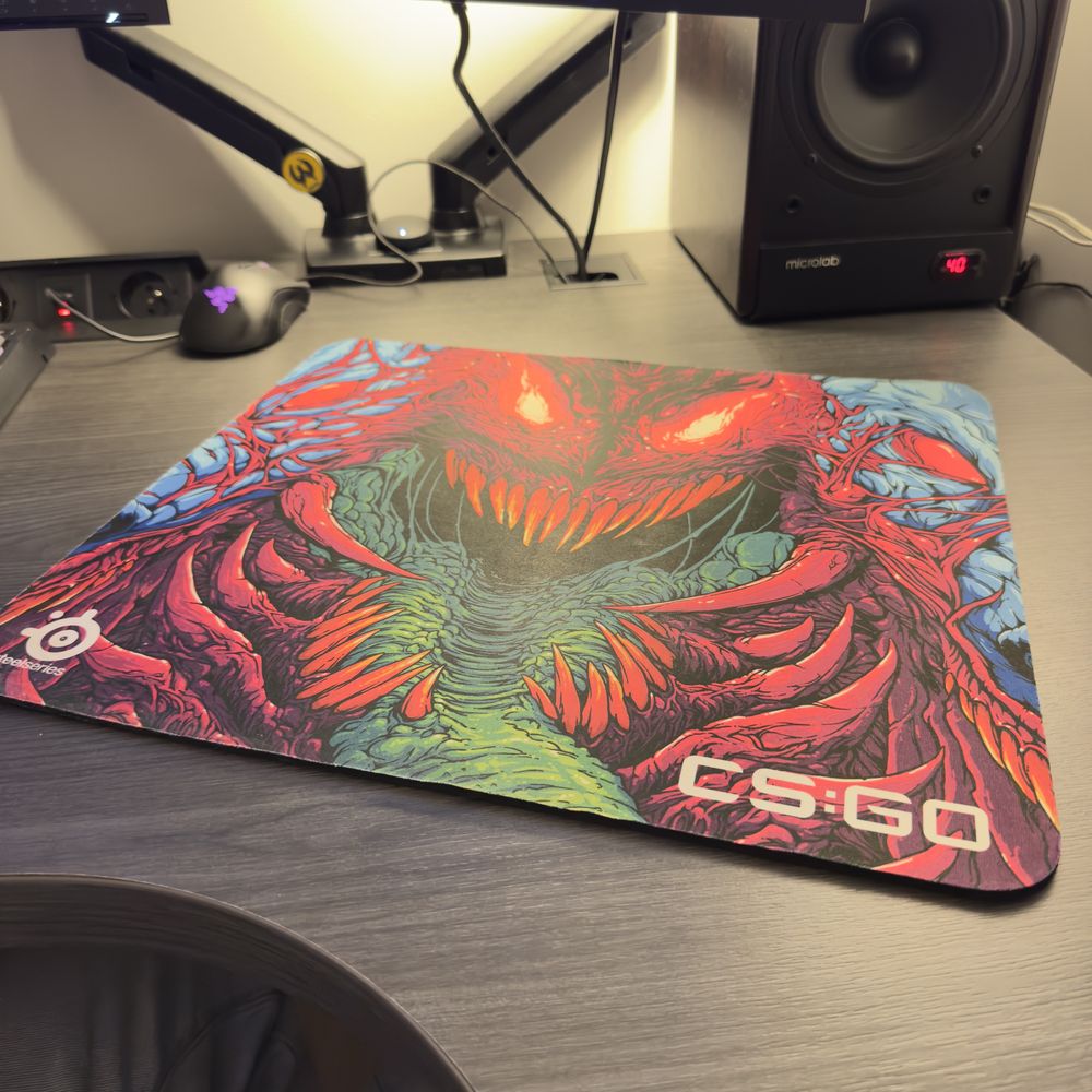 Podkładka SteelSeries QCK + CS:GO Hyperbeast Edition