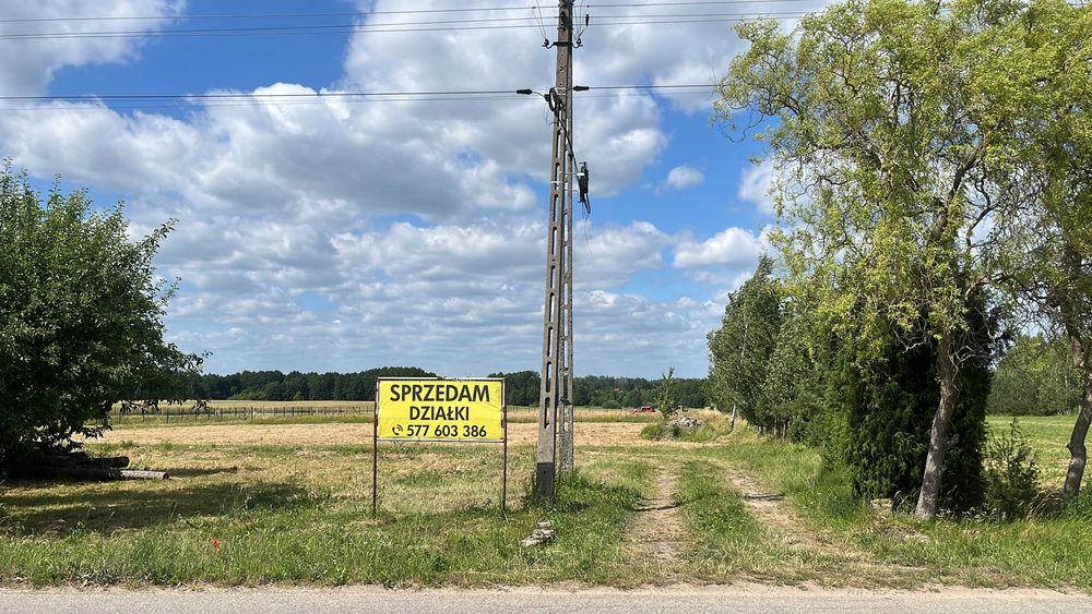 Lipienice Dolne k. Szydłowiec działki budowlane 1051 m2 1081 m2 media