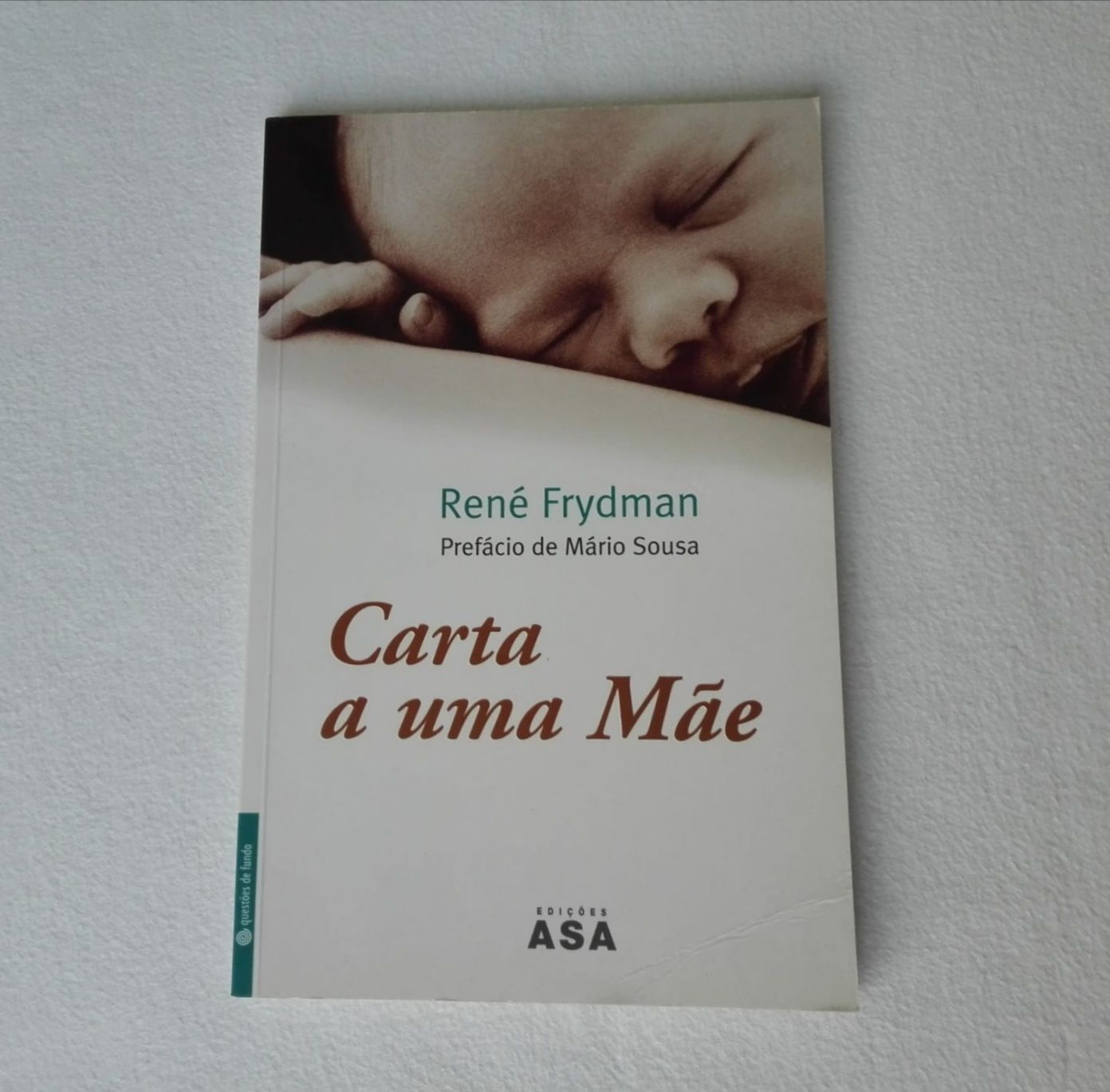 Livro "Carta a uma mãe" de René Frydman