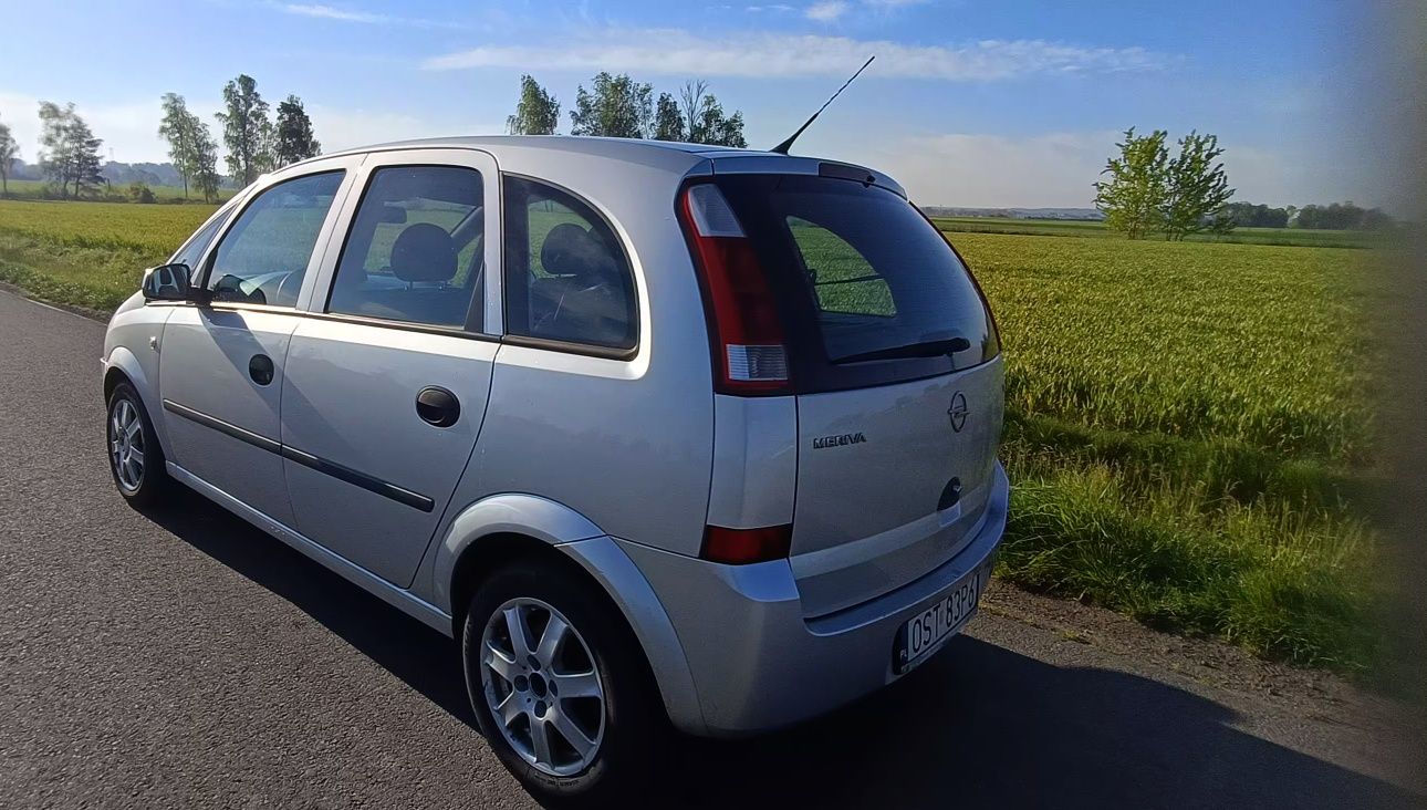 Sprzedam samochód osobowy Opel Meriva 1.6 r 2004