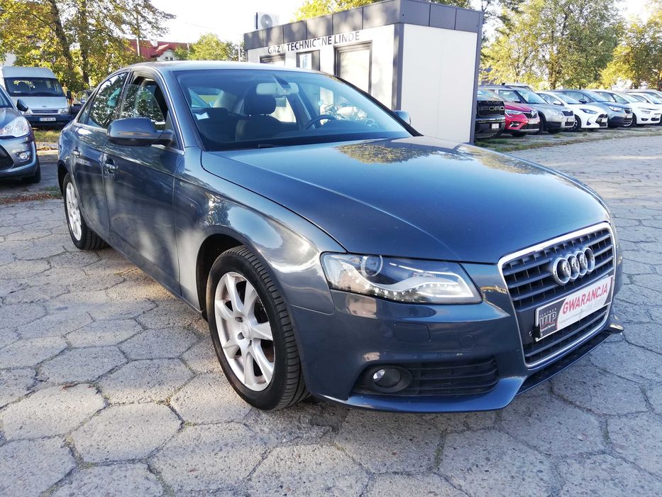 Audi A4 2.0 Benzyna 180KM klima import europa niski przebieg