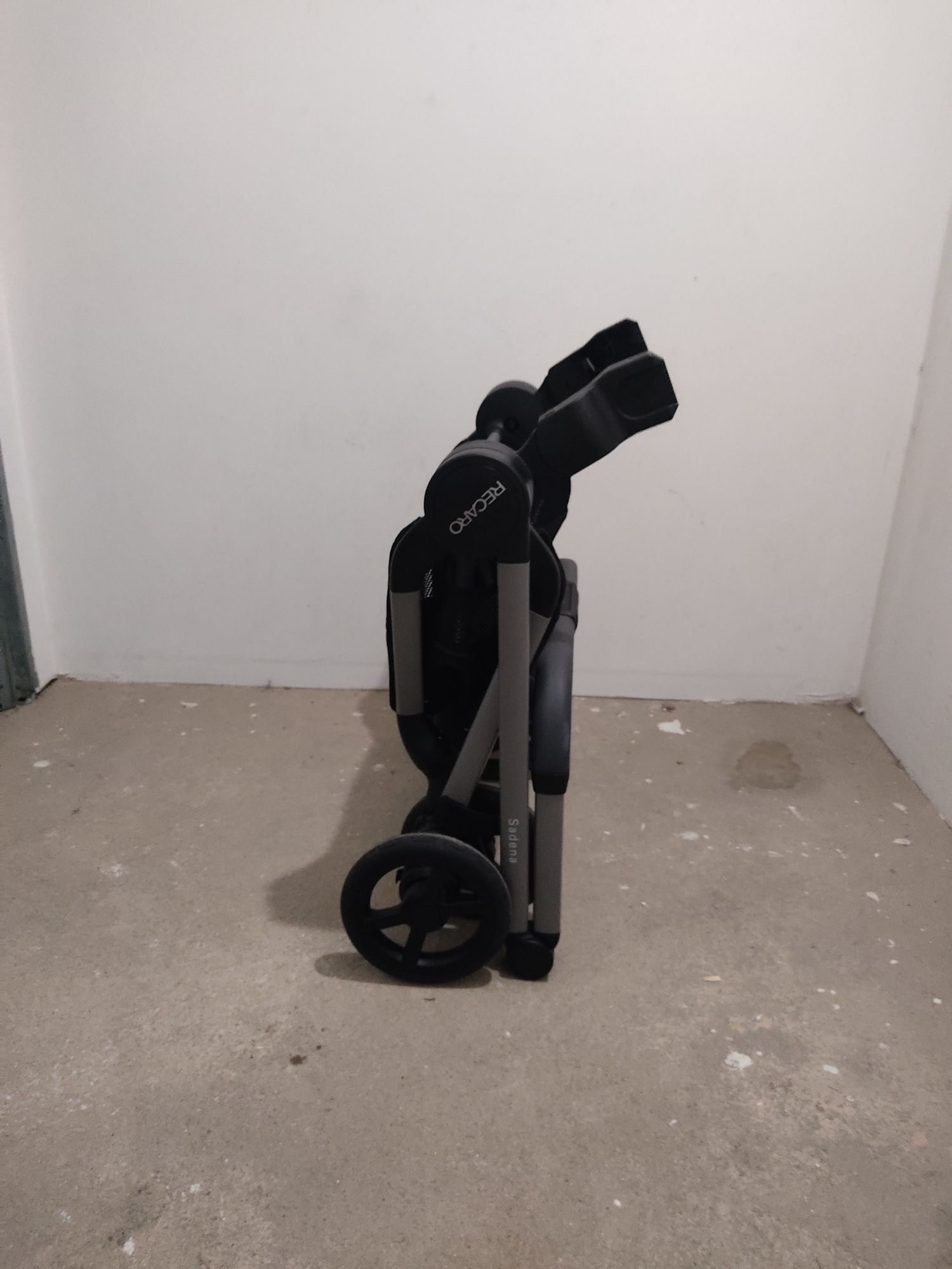 Carrinho Bebé + Ovo + Isofix