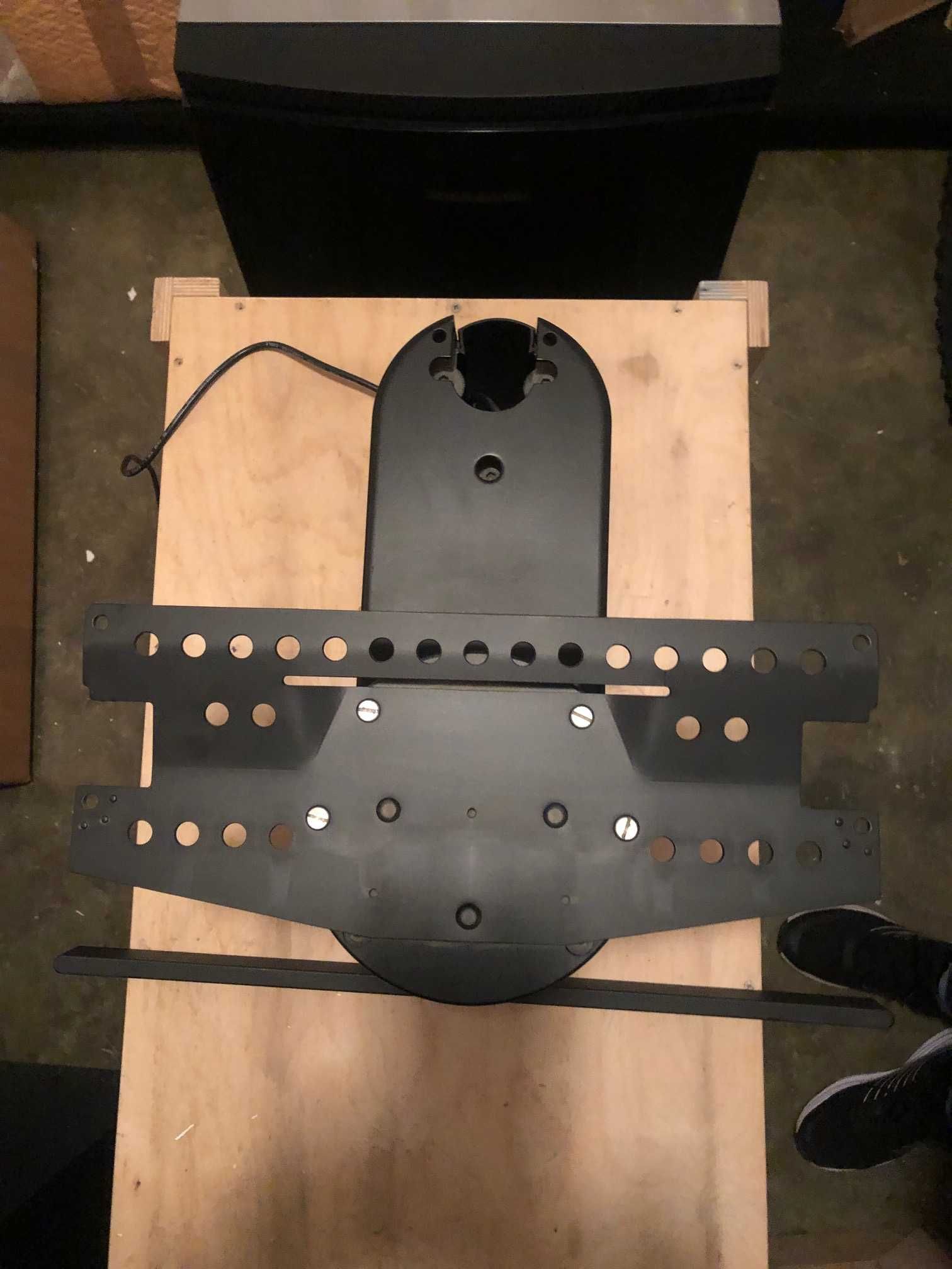 Suporte motorizado para TV Bang&Olufsen Beovision MX4000
