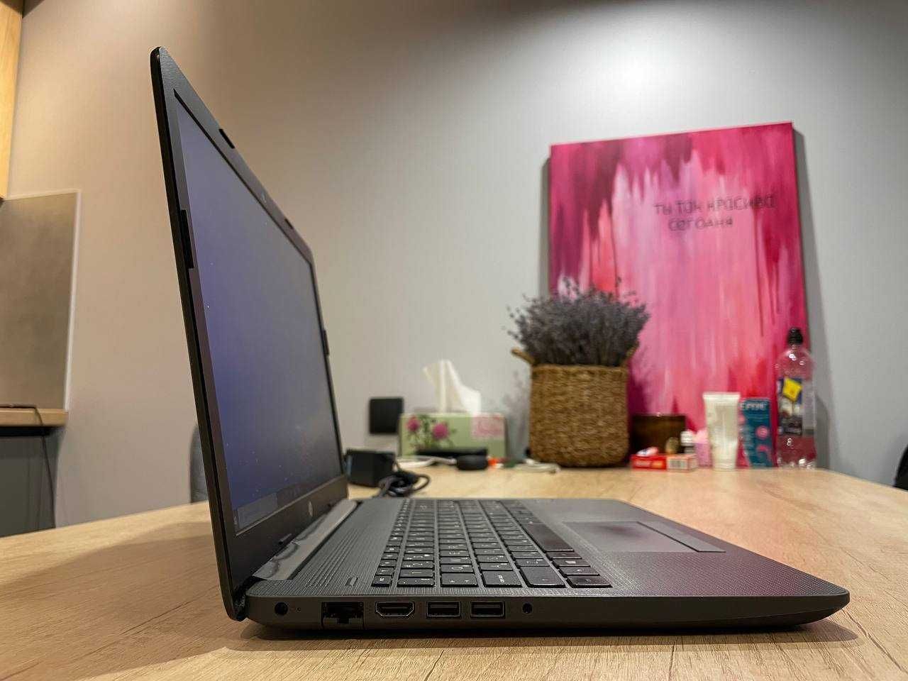 Ноутбук HP 250 G7, Core i5, 16GB RAM, 250 GB SSD