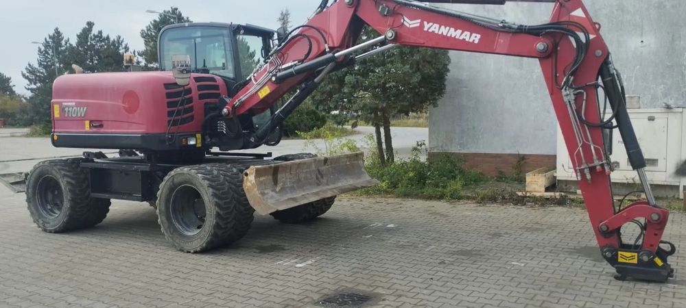 Yanmar B110W  Yanmar B110W oraz głowica uchylno-obrotowa STEELWRIST w cenie