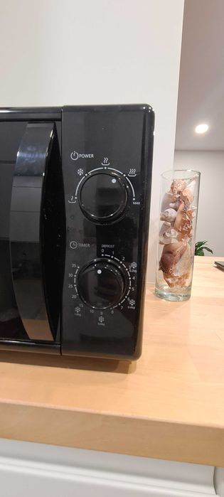 Microondas FLAMA 1 ano de uso 50€
