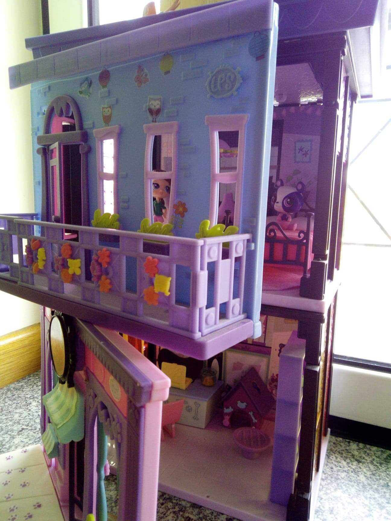 Littlest Pet Shop - A Loja das Mascotes, Quarto da Blythe e Limousine