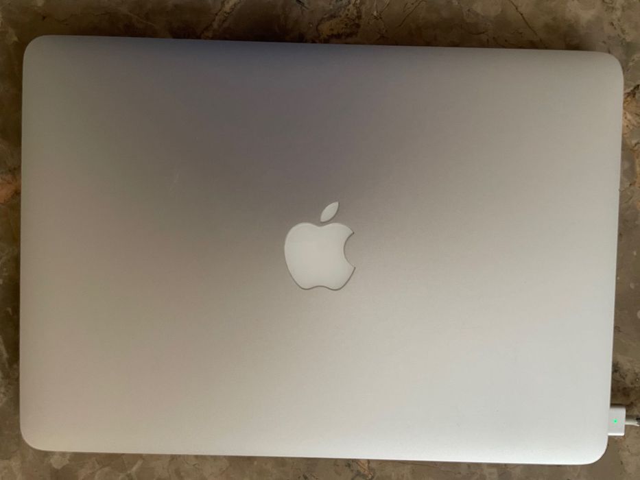 MacBook Pro 13’’ i5 / 4GB RAM / SSD 128GB – sprawny, stan bardzo dobry