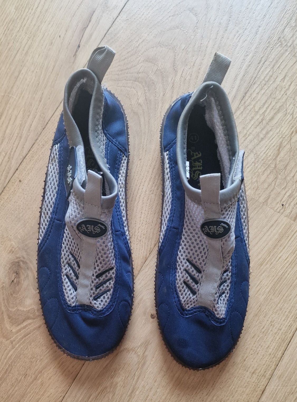 Buty do wody 41 zapinane