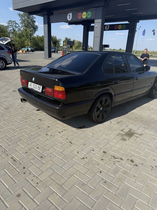Продам BMW e34 520