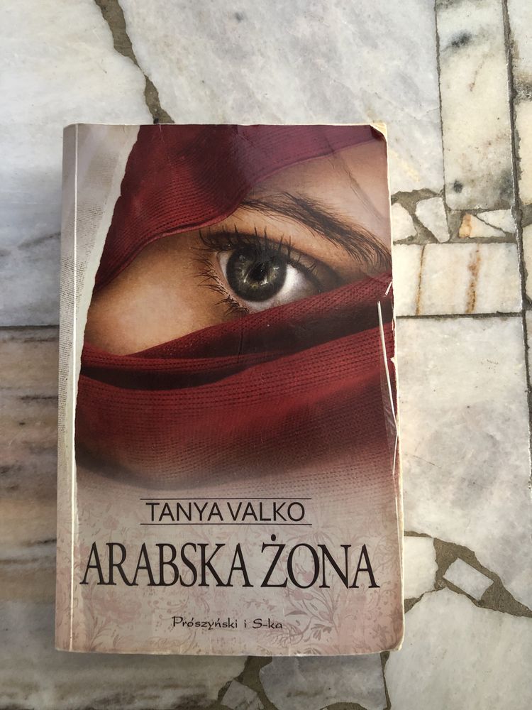 Książka ,,Arabska Żona”